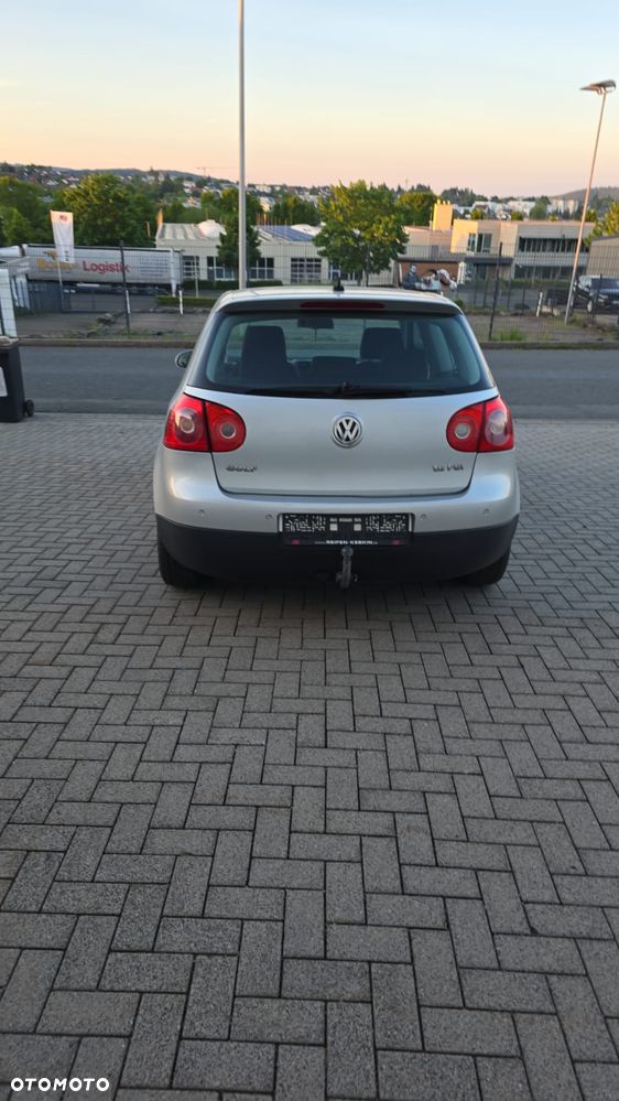 Volkswagen Golf 1.6 FSI Goal - 4