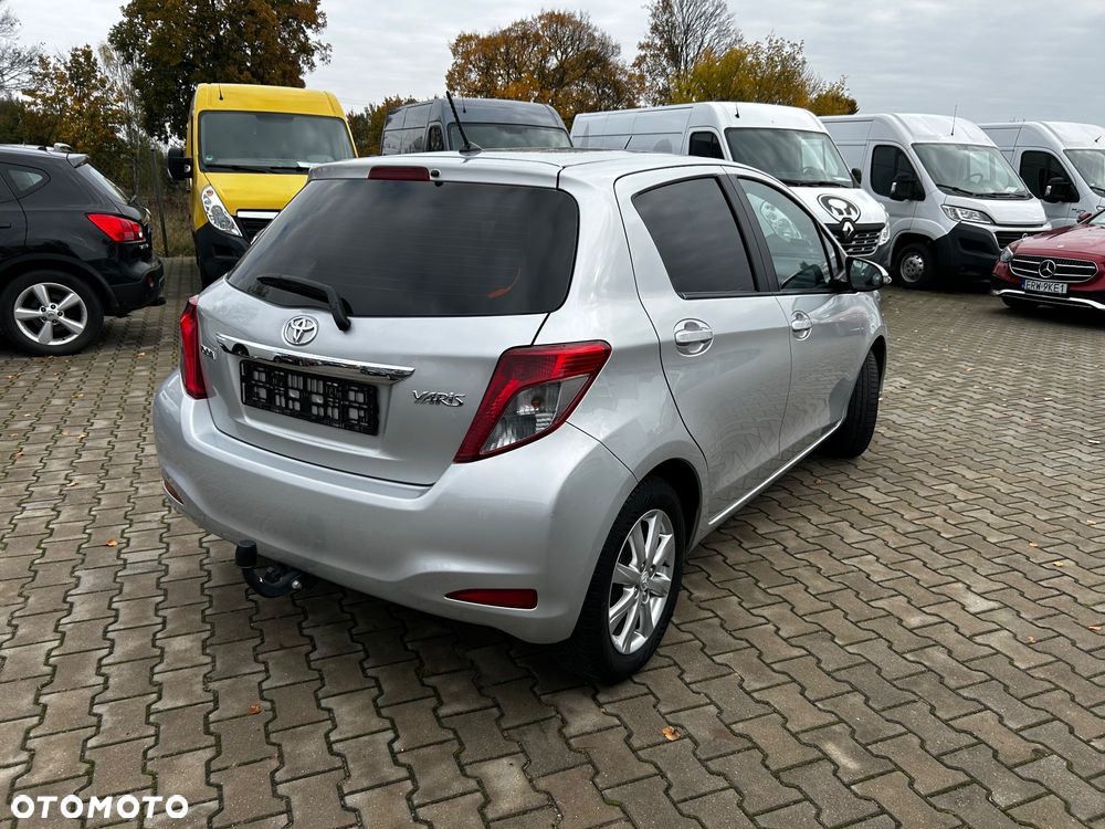 Toyota Yaris 1.33 Business Edition - 4