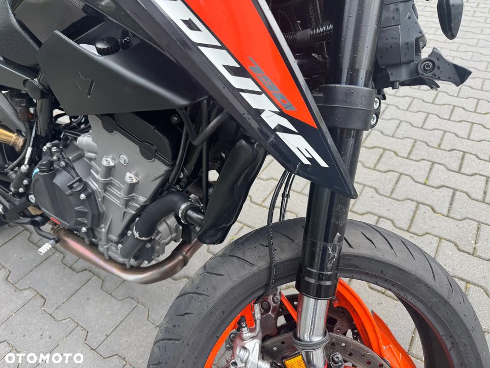KTM Duke 790 - 13