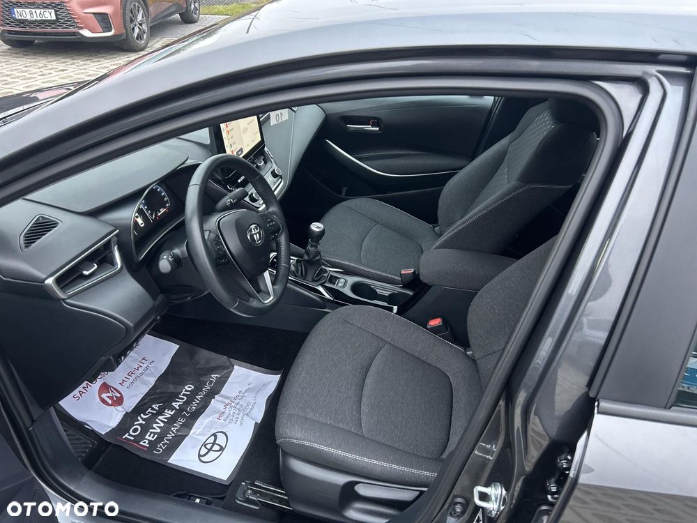Toyota Corolla - 17