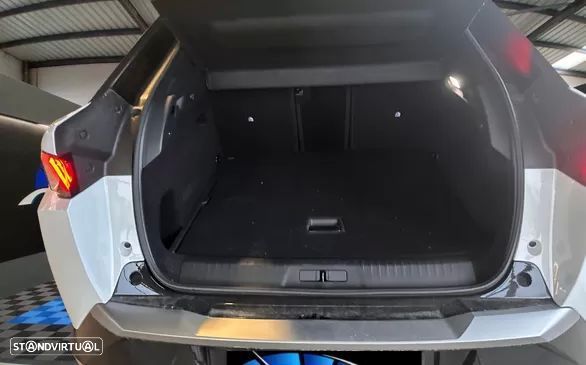 Peugeot E-3008 73 kWh GT - 6