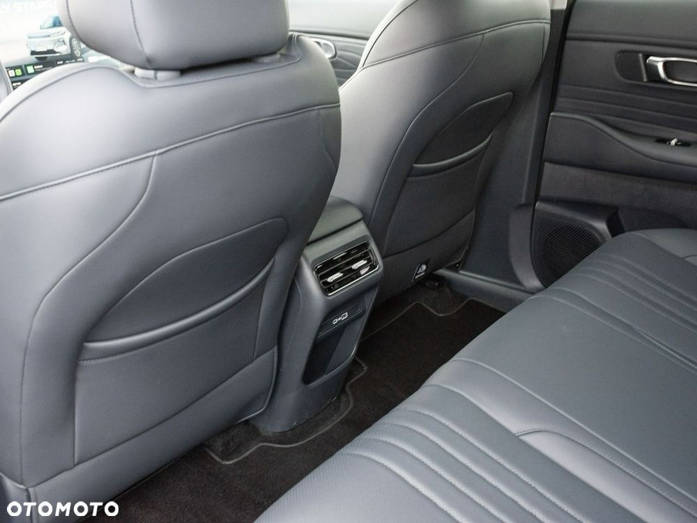 Geely Starray EM-i 1.5 PHEV Pro - 25