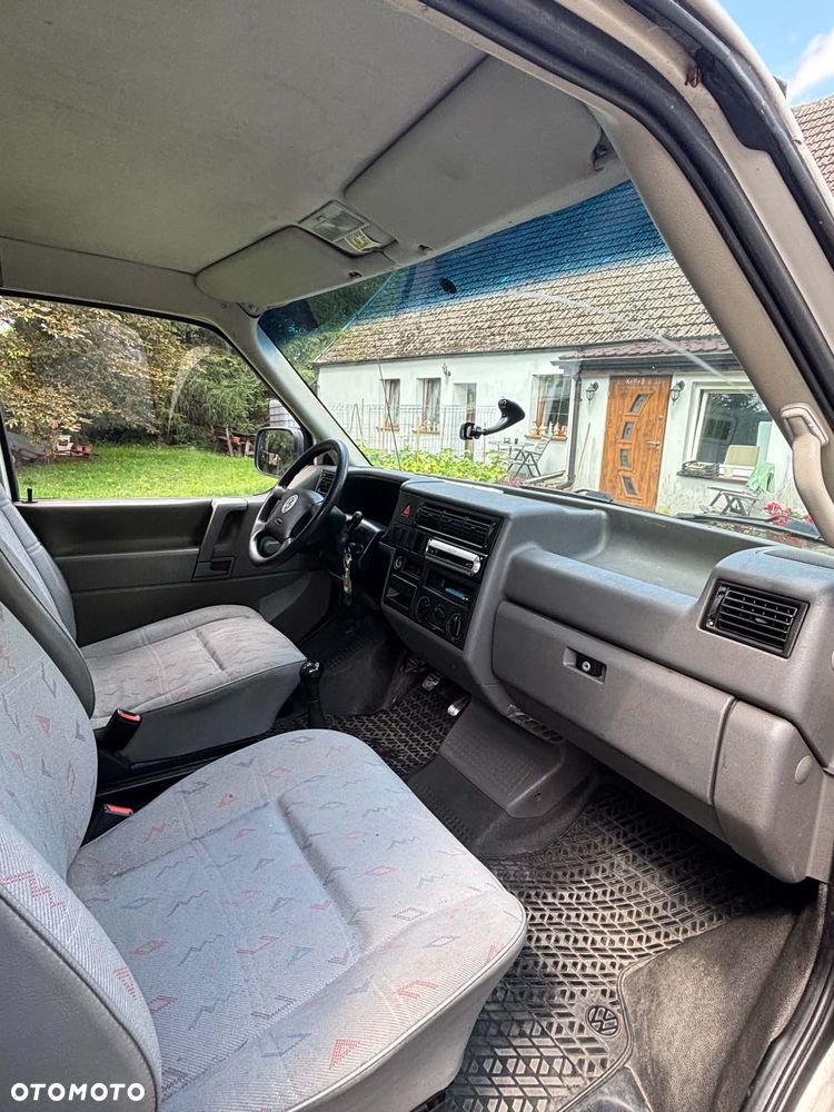Volkswagen Transporter - 5