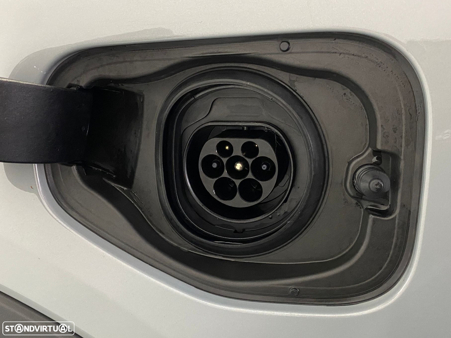 Volvo XC 40 1.5 T4 PHEV Plus Dark - 24