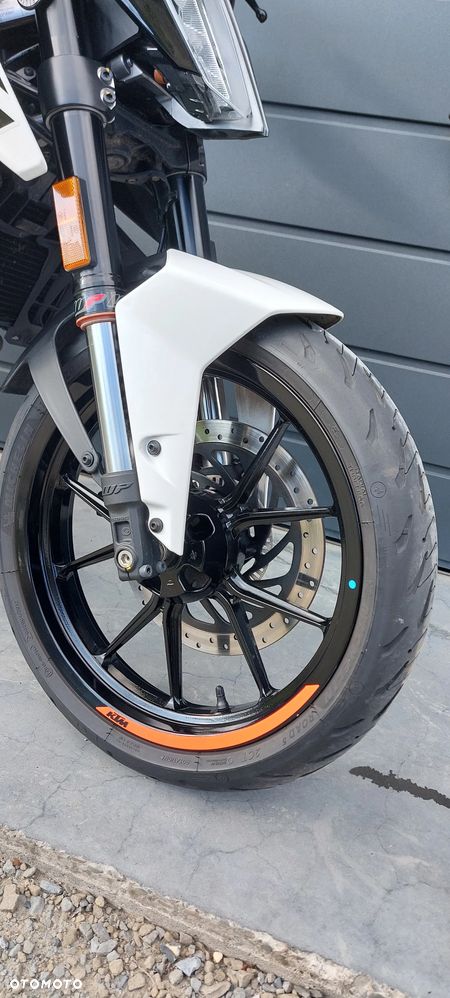KTM Duke 125 - 38