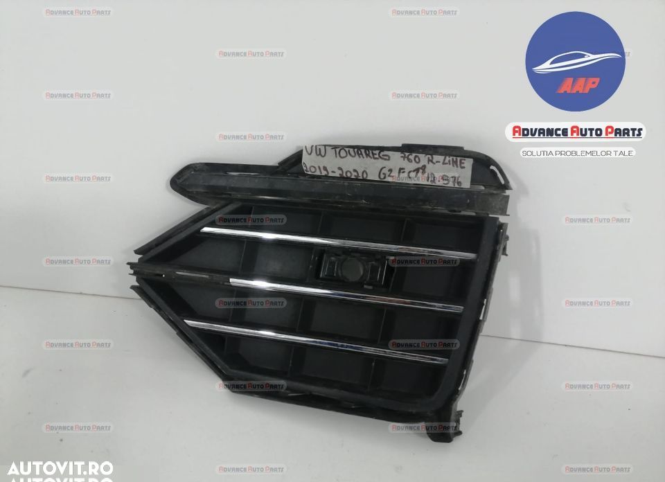Grila Proiector Dreapta R Line originala Volkswagen VW Touareg generat - 2