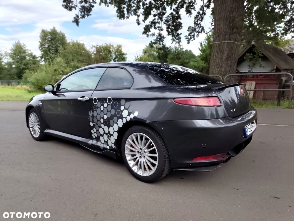 Alfa Romeo GT - 1
