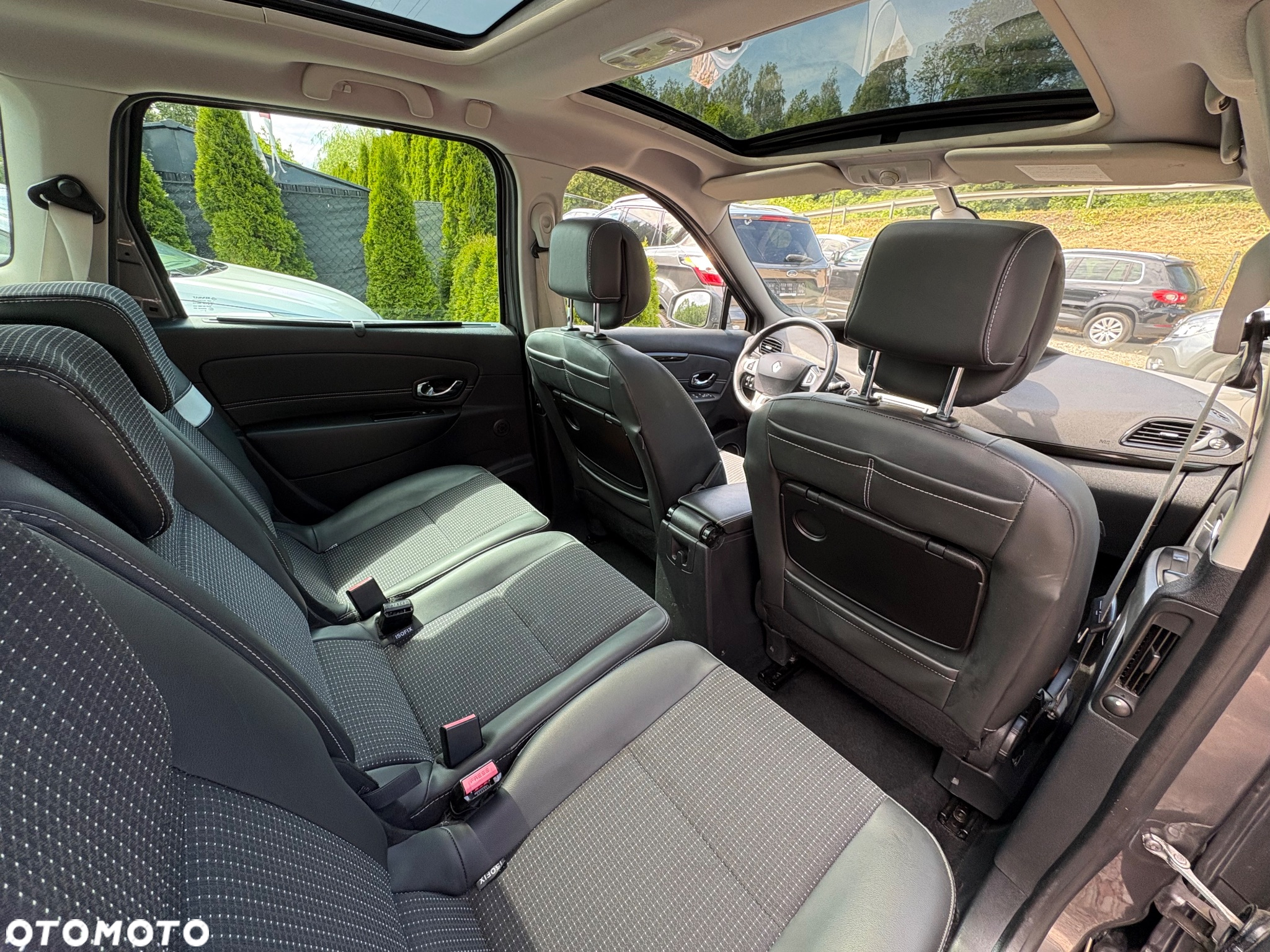 Renault Scenic TCe 130 Bose Edition - 24
