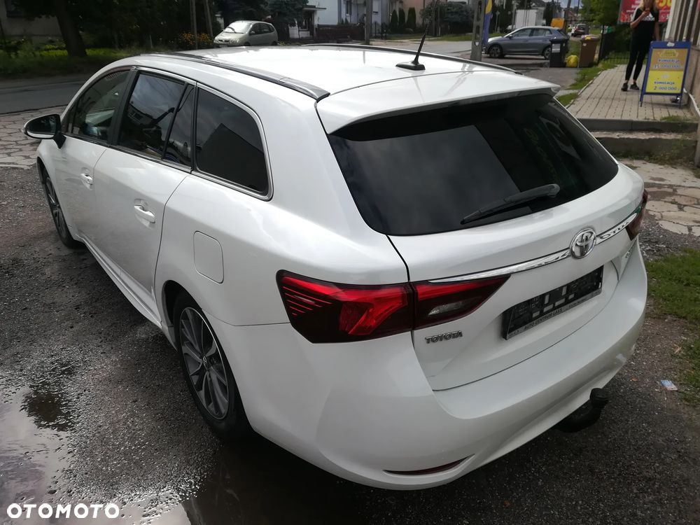 Toyota Avensis 1.8 Business Edition - 3
