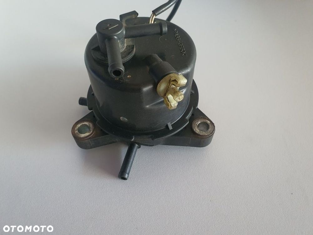 LEXUS IS220 IS220D obudowa filtra paliwa sedymentator 06-13 - 4