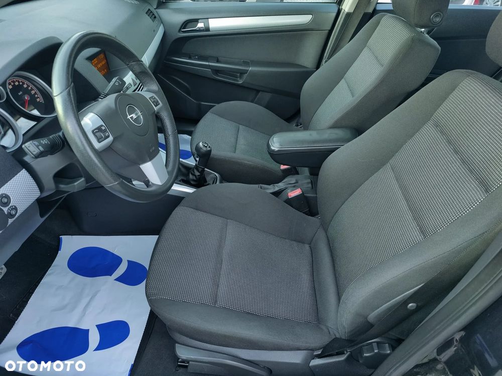 Opel Astra 2.0 Turbo Edition - 5