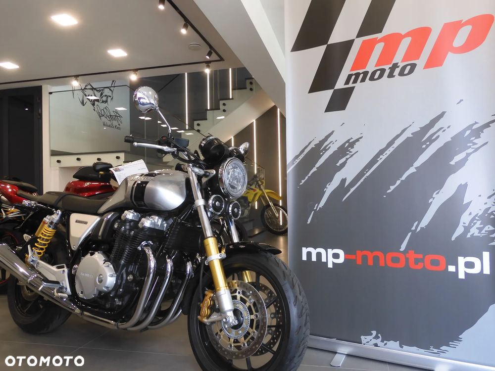 Honda CB - 1