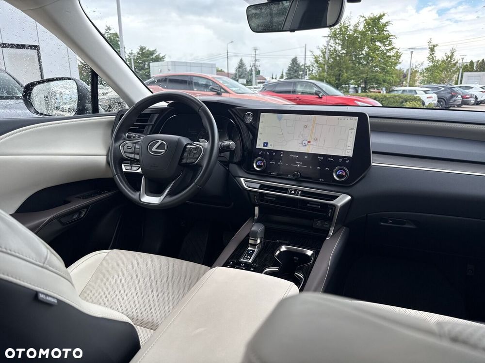Lexus RX - 21
