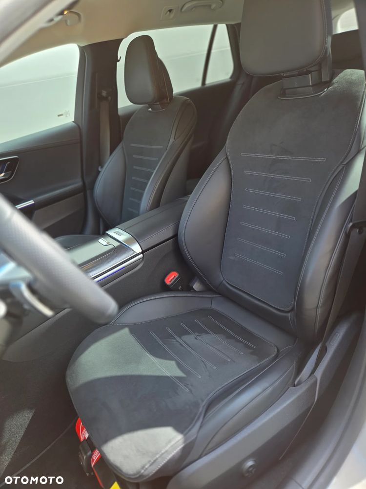 Mercedes-Benz Klasa C 220 d mHEV AMG - 20