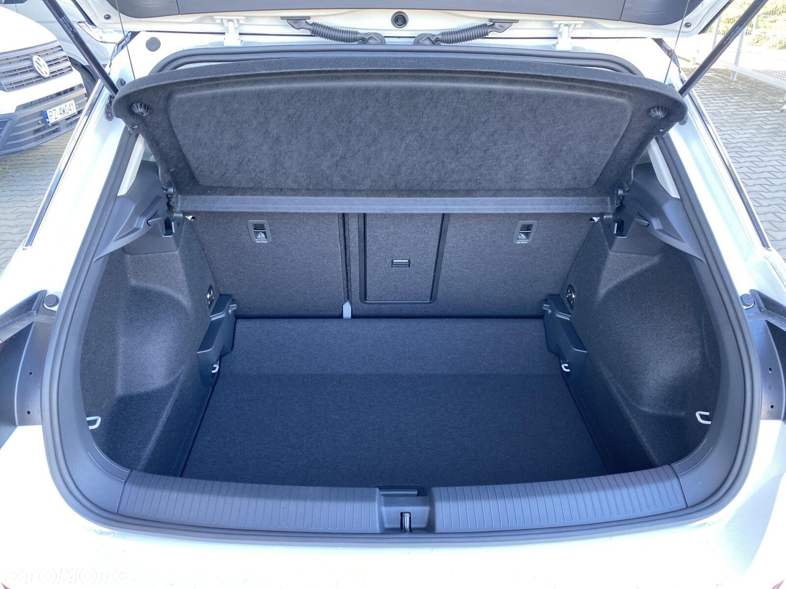 Volkswagen T-Roc - 20