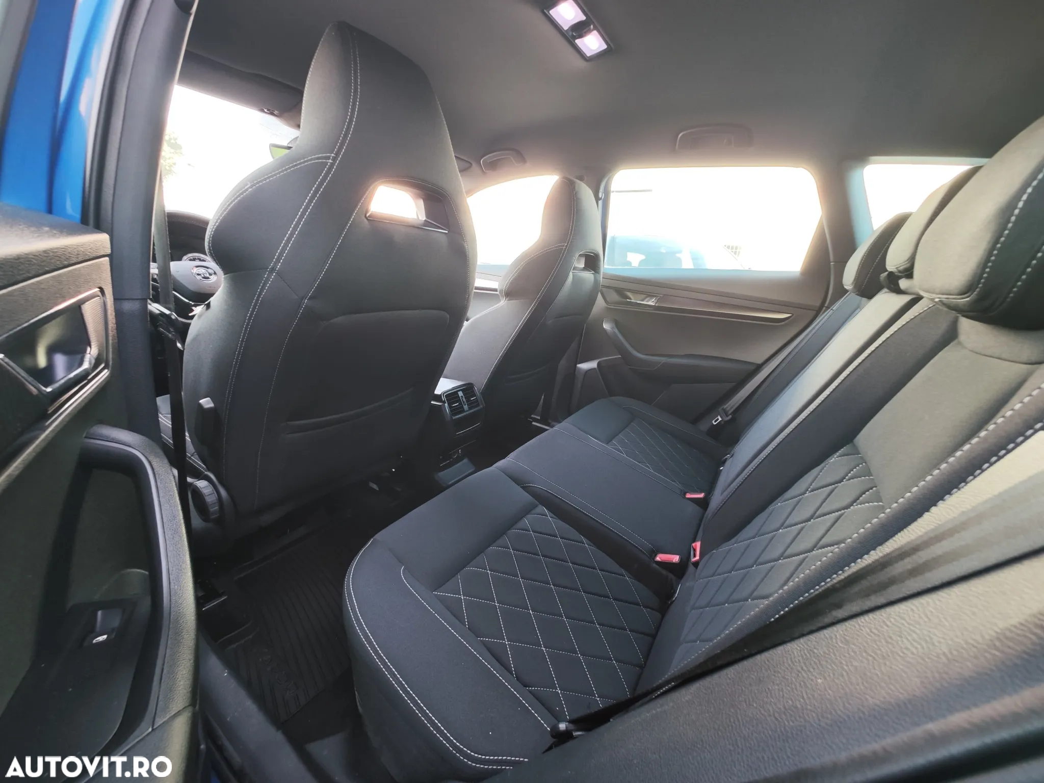 Skoda Karoq 2.0 TSI 4X4 DSG Sportline - 32