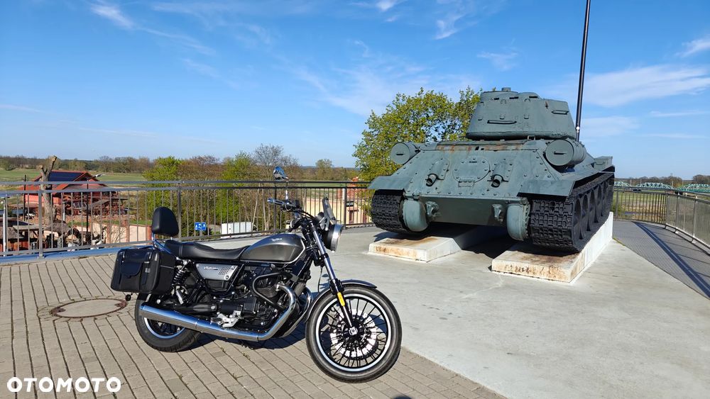 Moto Guzzi V9 - 6