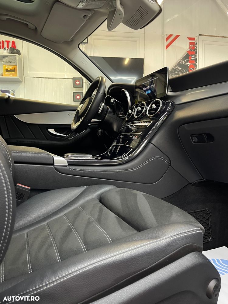 Mercedes-Benz GLC 300 4MATIC - 10