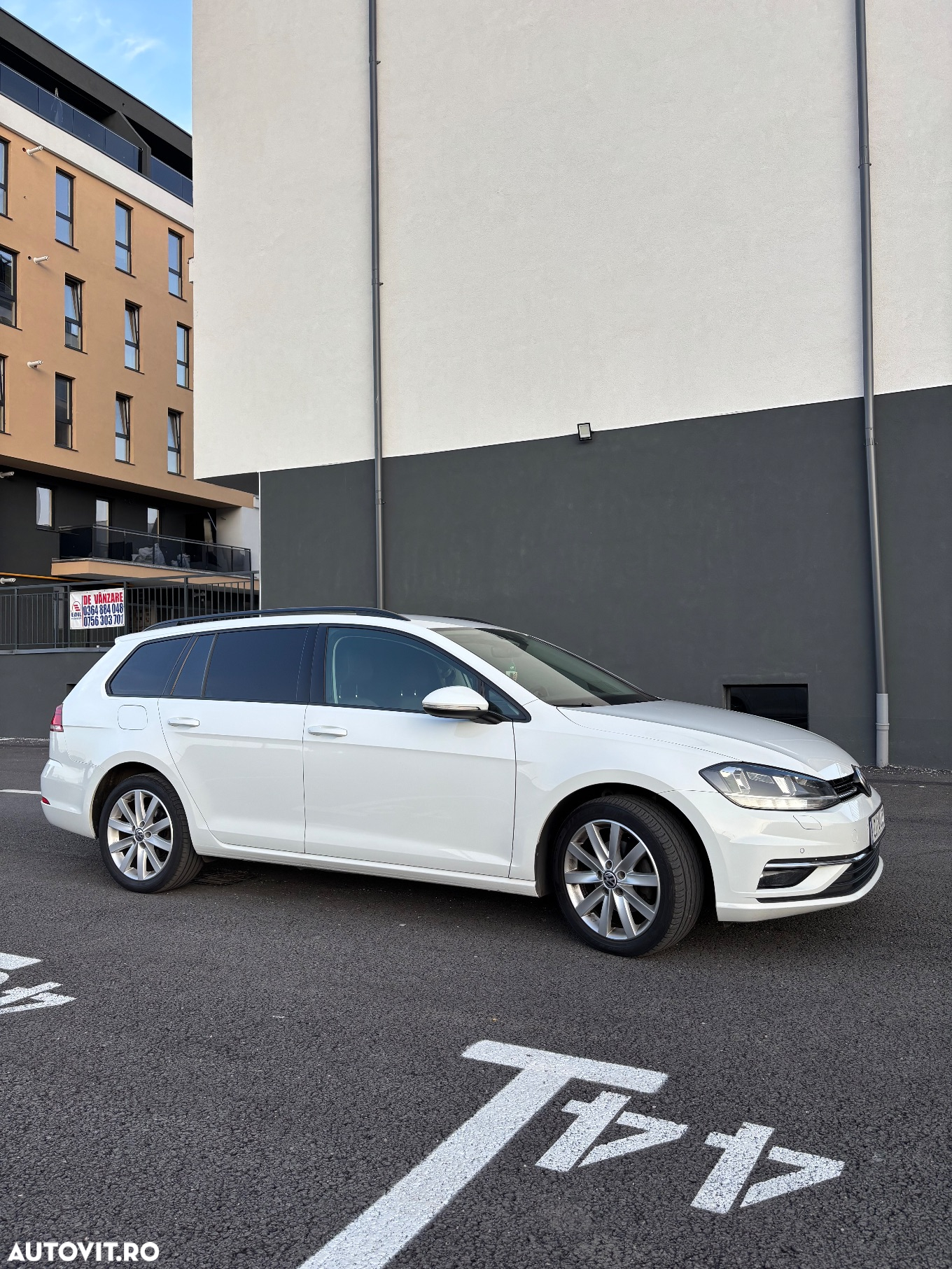 Volkswagen Golf 2.0 TDI DSG Highline - 8
