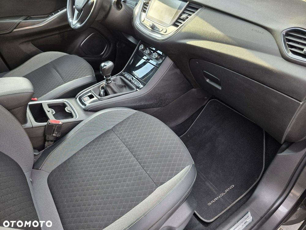 Opel Grandland X - 21