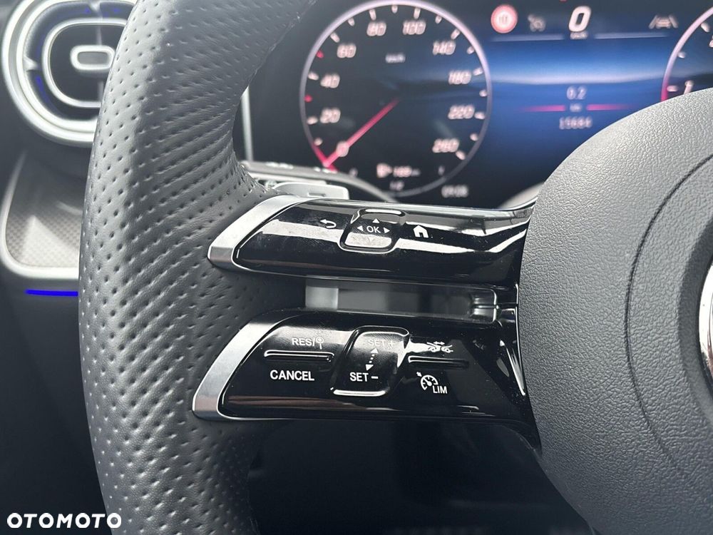 Mercedes-Benz GLC - 26