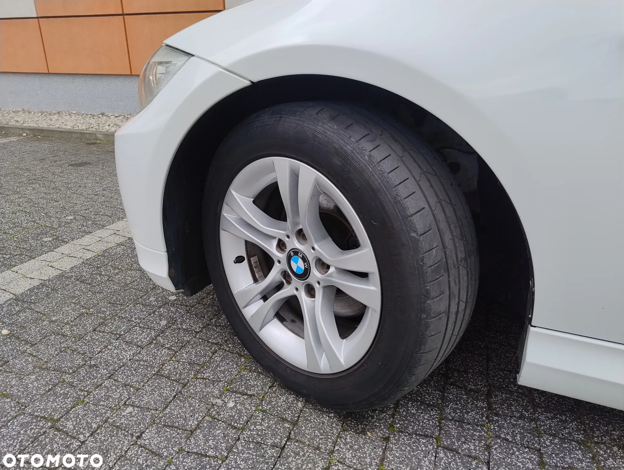 BMW Seria 3 318i - 35