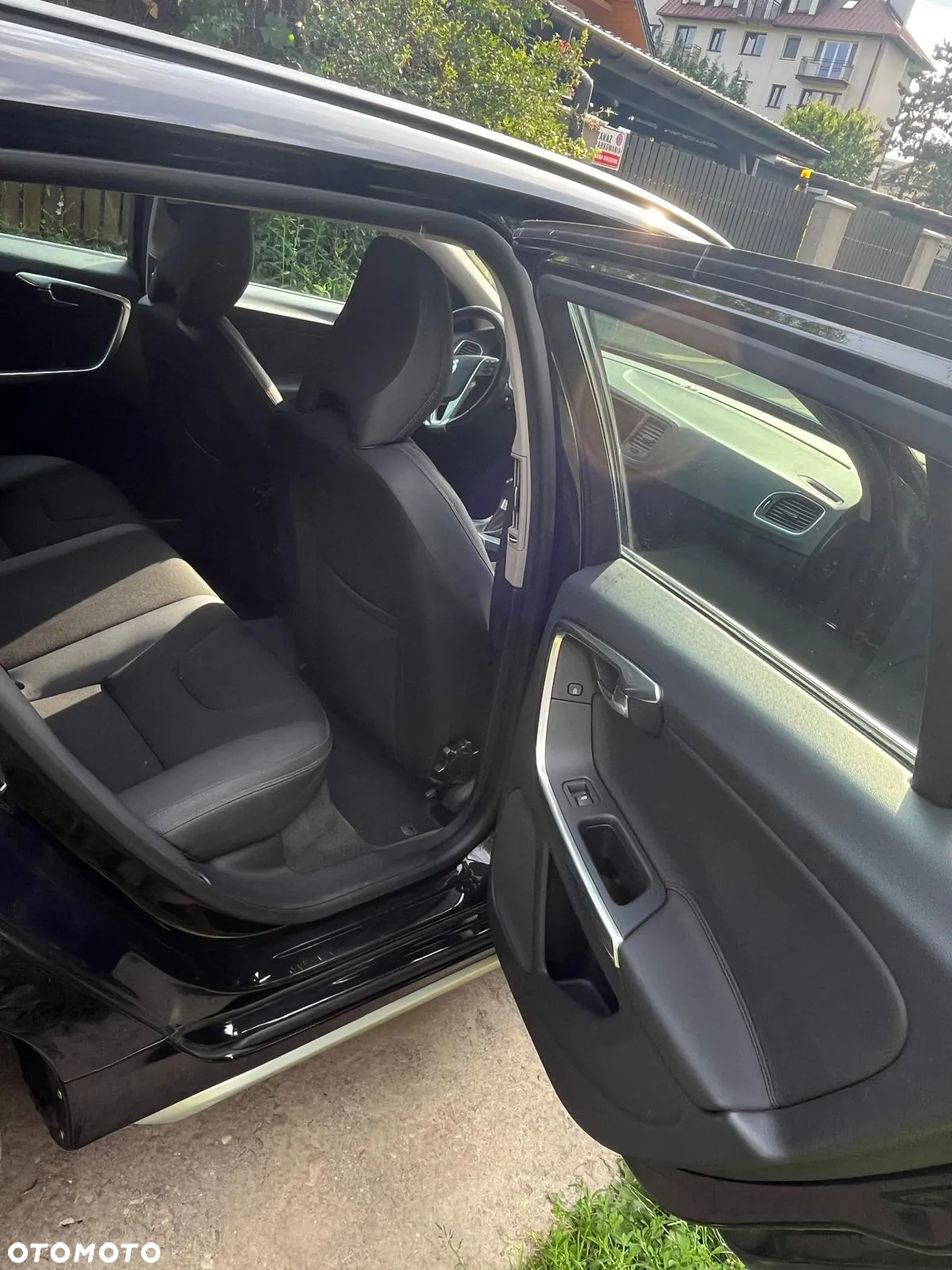 Volvo V60 D2 Kinetic - 11