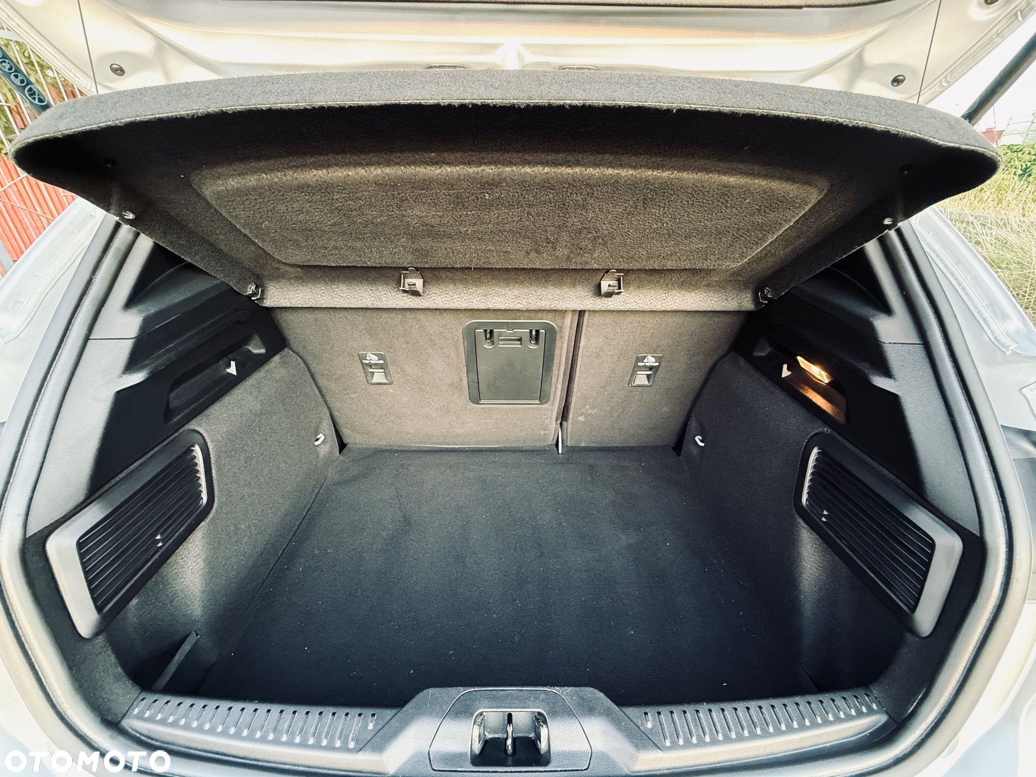 Ford Focus 1.5 EcoBoost Start-Stopp-System ST-LINE X - 9