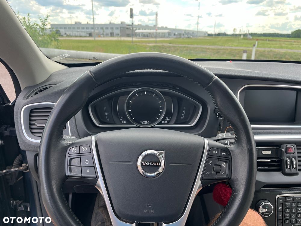 Volvo V40 T3 Drive-E Momentum - 16