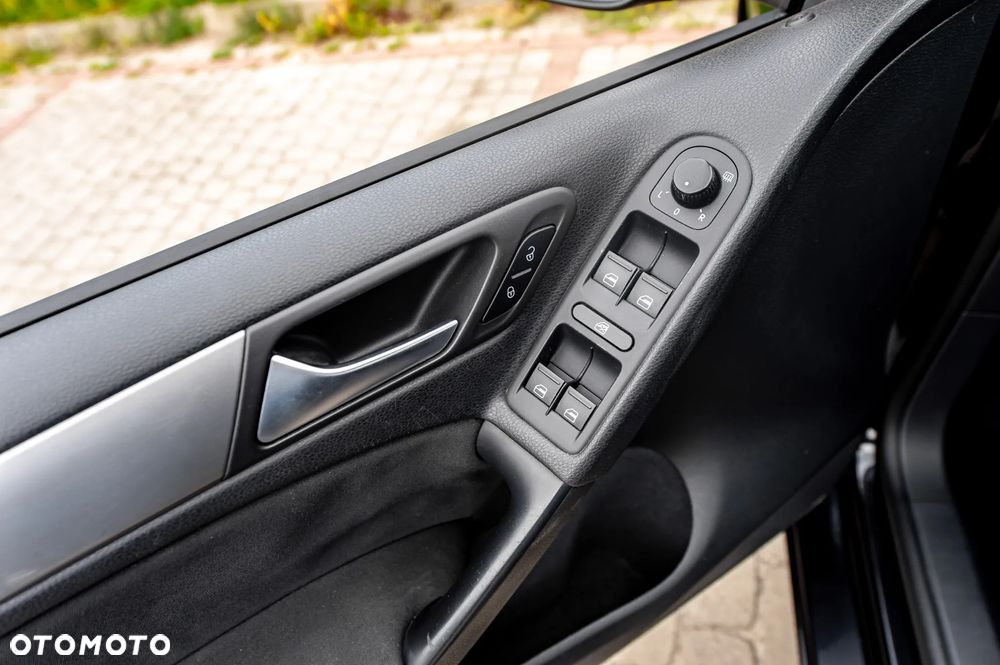 Volkswagen Golf 1.2 TSI Style - 23