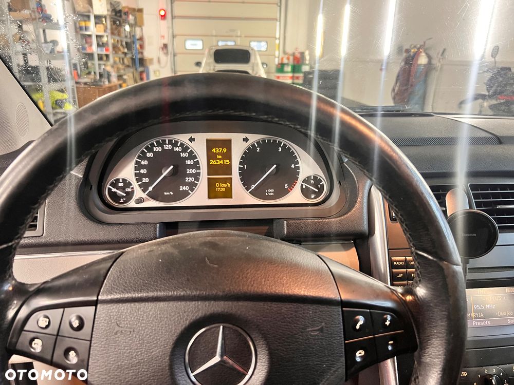 Mercedes-Benz Klasa B 180 CDI - 9