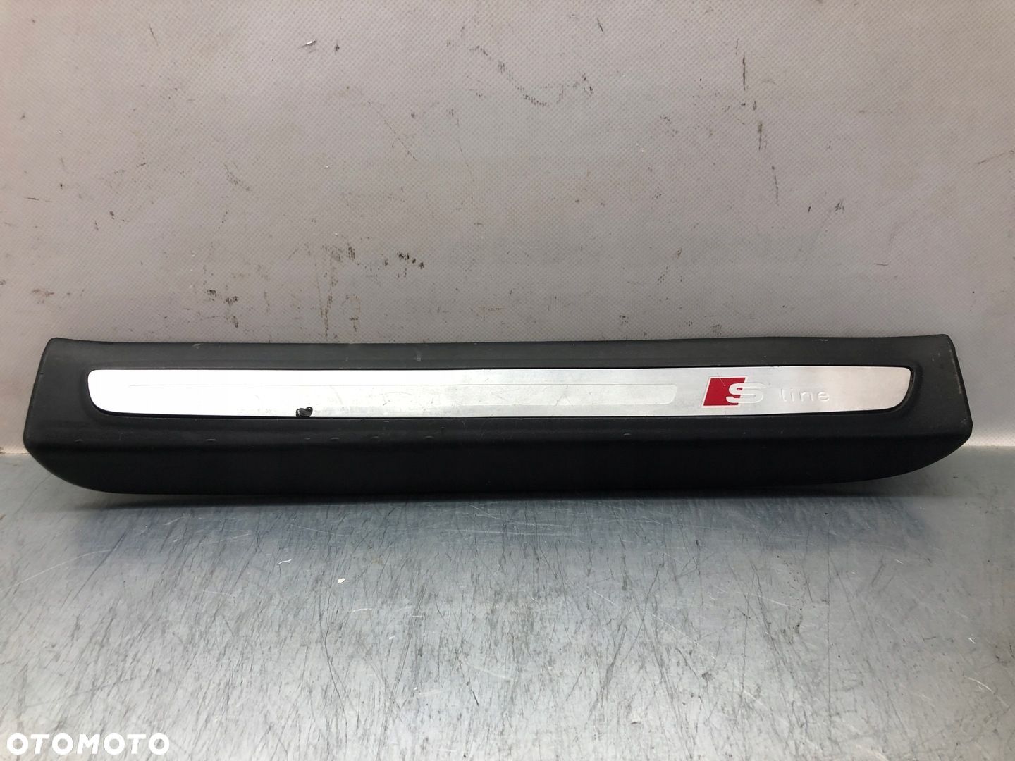 LISTWA PROGOWA Q7 4L S LINE LEWA TYLNA 4L0853375B - 1