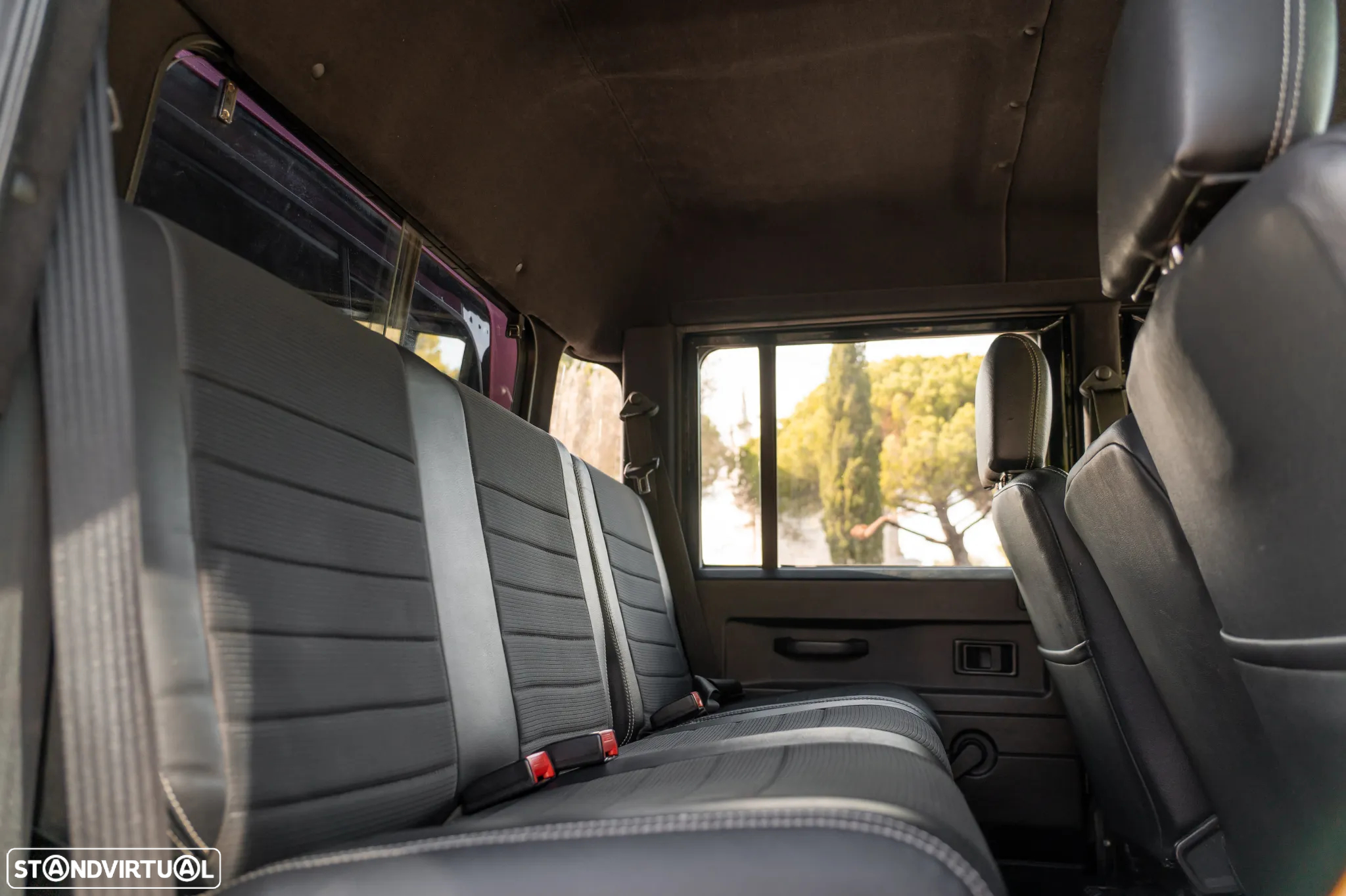 Land Rover Defender 110 SW 2.5 Td5 SE - 21