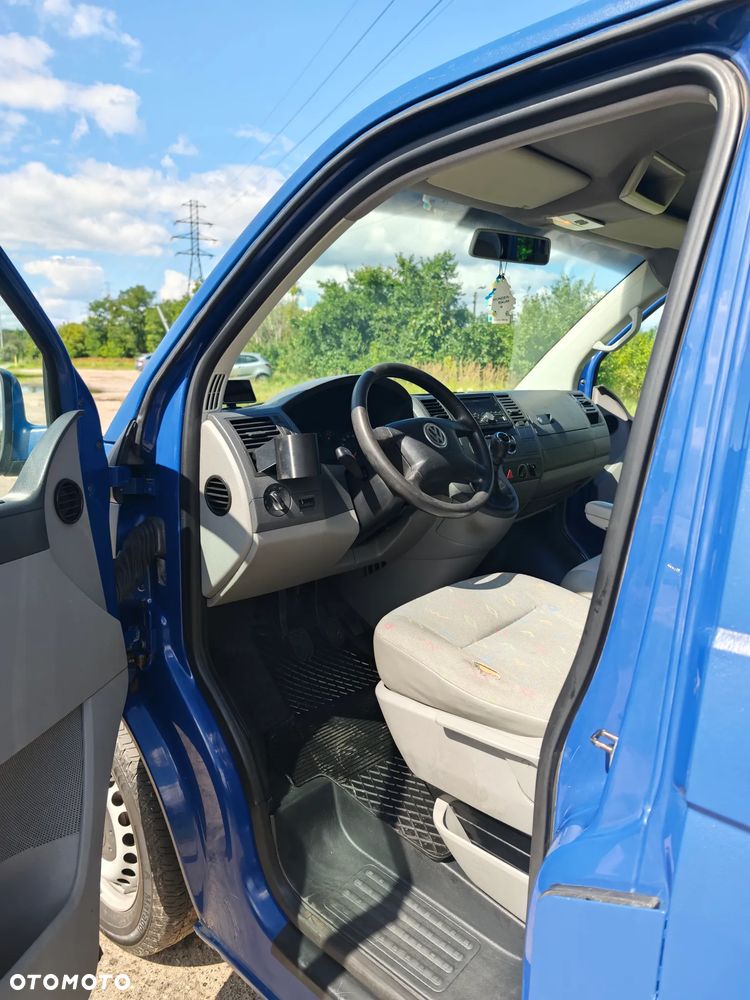Volkswagen Transporter T5 - 23