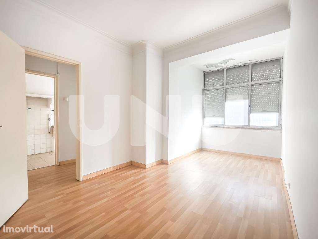 T2 com potencial total de remodelação, em Benfica - Grande imagem: 3/15