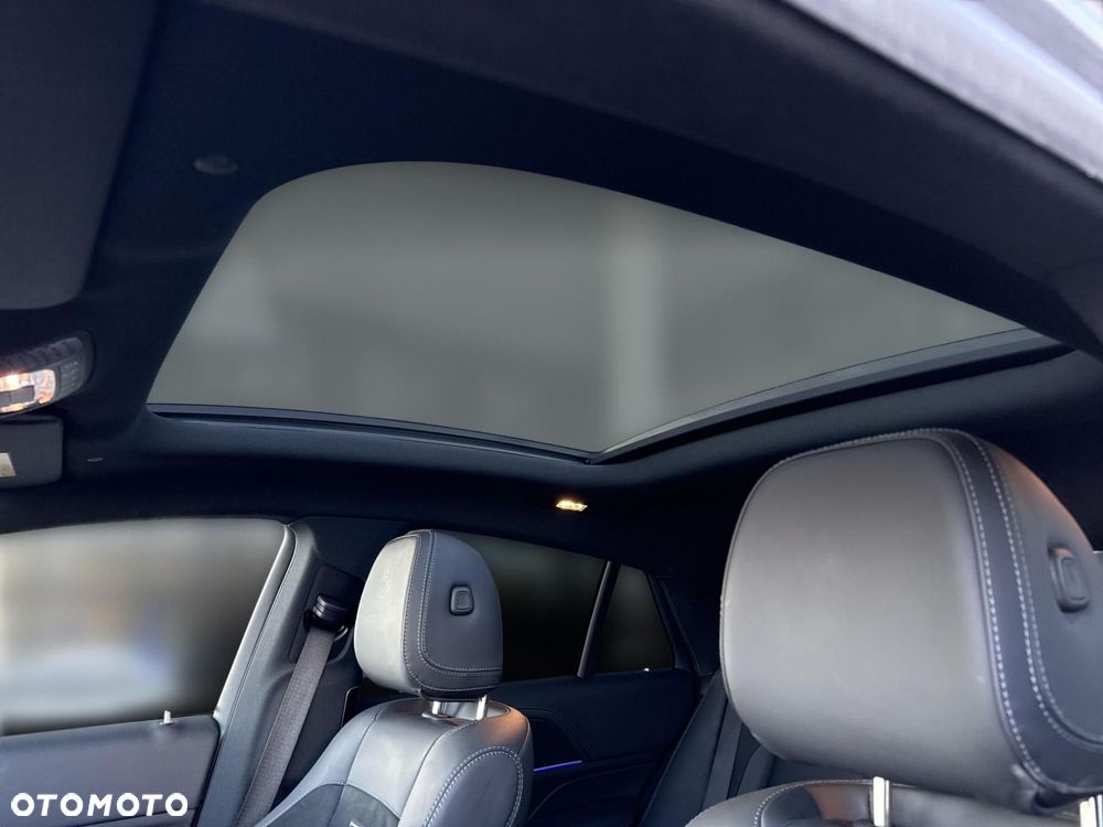 Mercedes-Benz GLE - 12