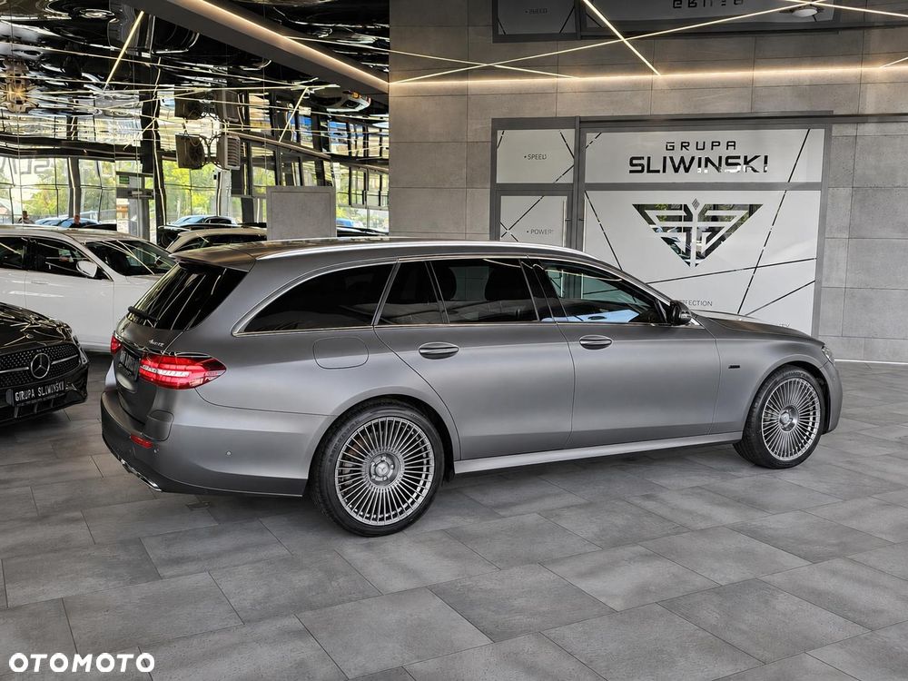 Mercedes-Benz Klasa E 300 de 4-Matic AMG - 10