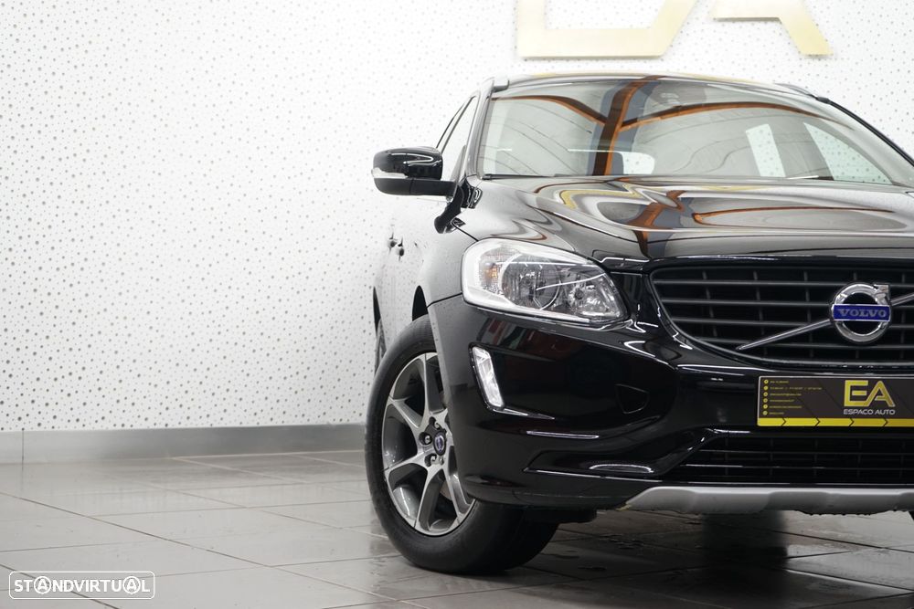 Volvo XC 60 2.0 D3 Momentum Geartronic - 36