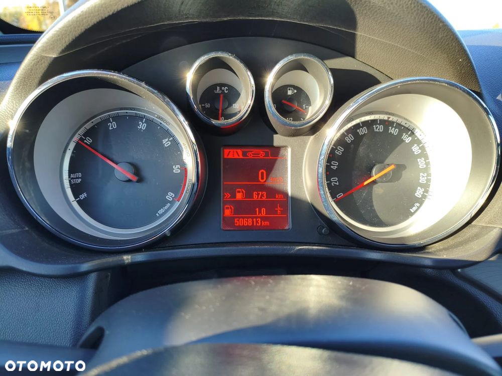 Opel Insignia 2.0 CDTI - 10