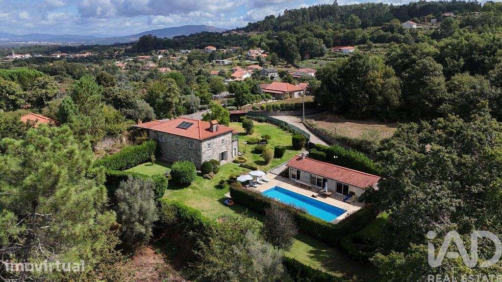 Casa / Villa T3 em Cornes de 309,00 m2 - Grande imagem: 3/24