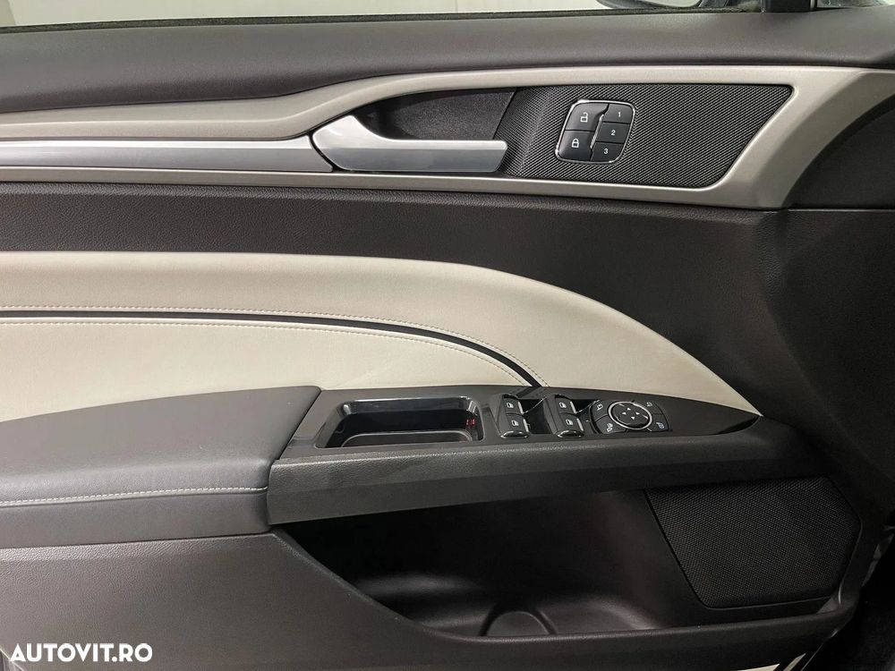 Ford Mondeo 2.0 TDCi Start-Stopp PowerShift-Aut Vignale - 29