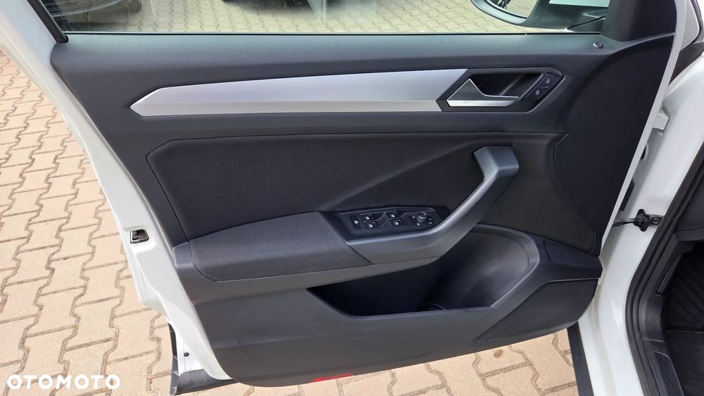 Volkswagen T-Roc 1.0 TSI Life - 21