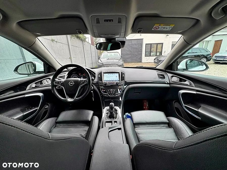 Opel Insignia - 30