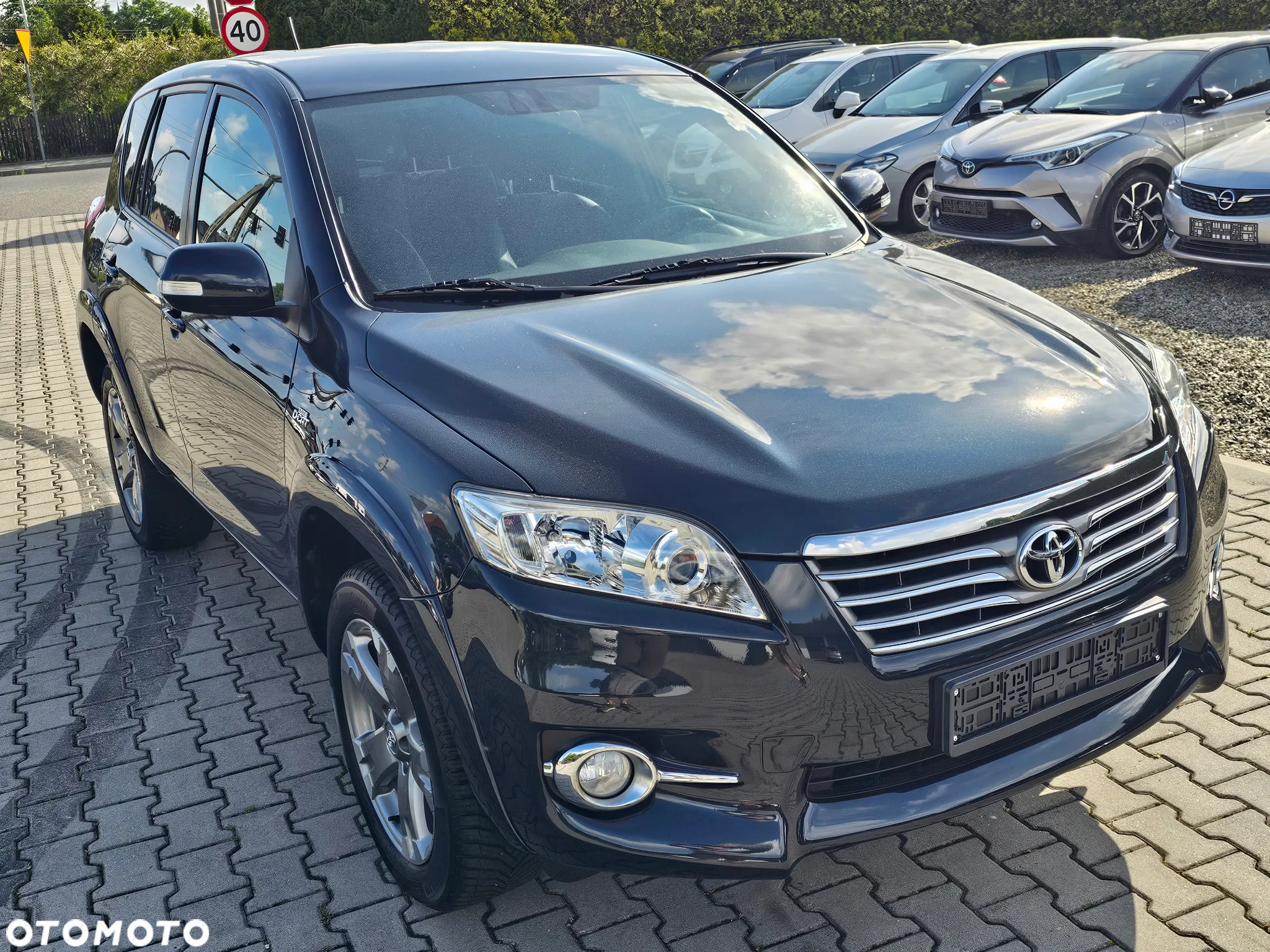 Toyota RAV4 2.2 D-4D 4x4 Automatik Executive - 4