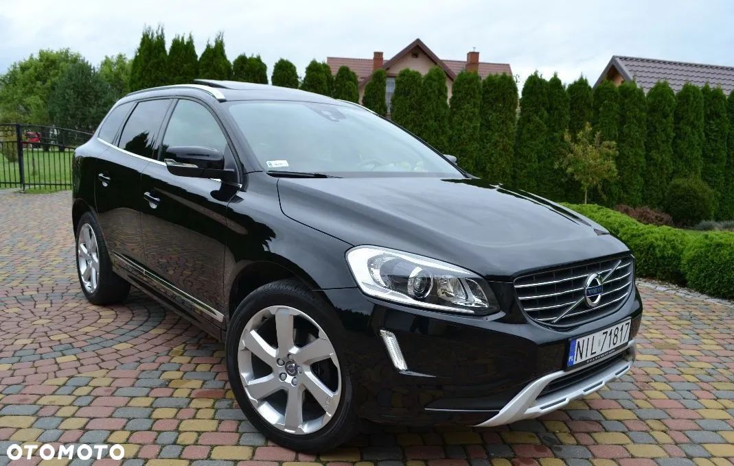 Volvo XC 60 D4 AWD R-Design - 1