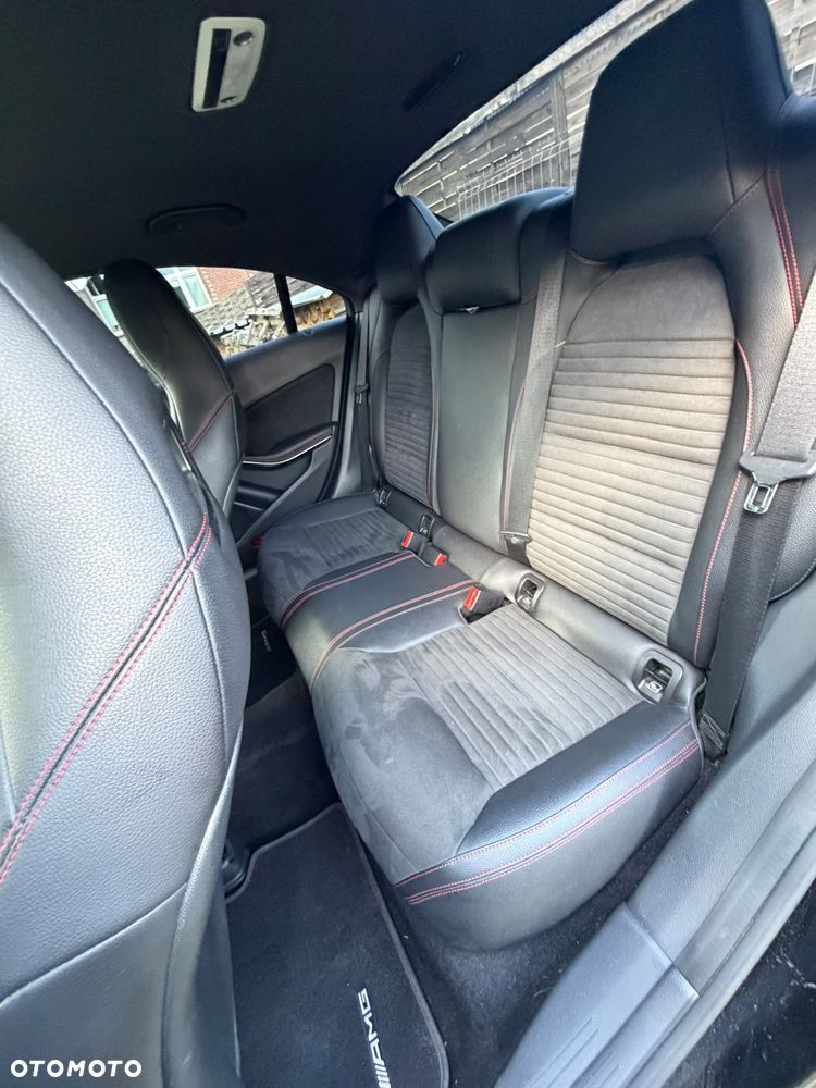 Mercedes-Benz CLA 200 d 7G-DCT AMG Line - 15