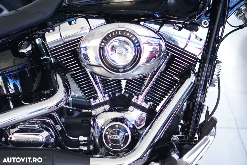 Harley-Davidson Softail Breakout FXSB - 24