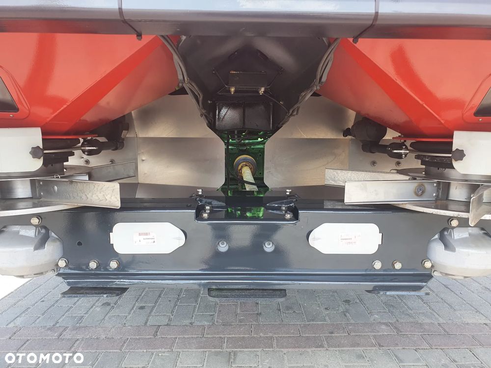 Kverneland Rozsiewacz VICON model RO-ED - 6