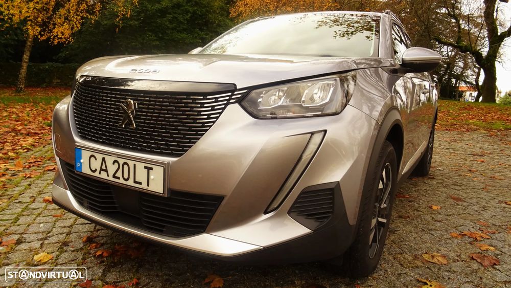 Peugeot 2008 PureTech 130 Allure - 4