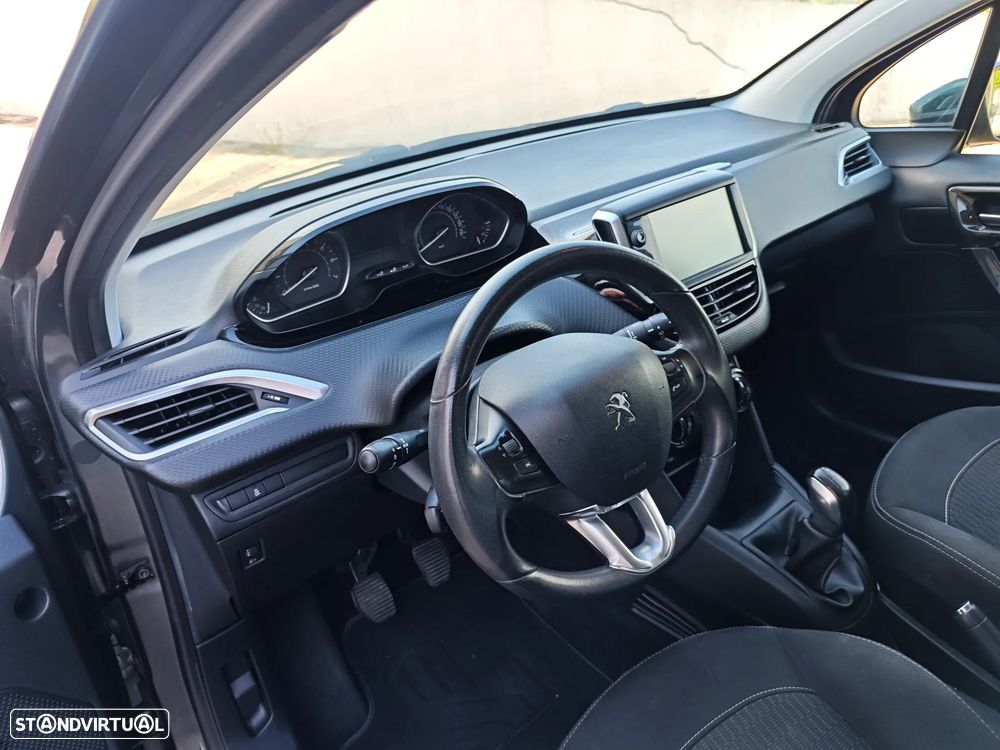 Peugeot 208 PureTech 82 Style - 20